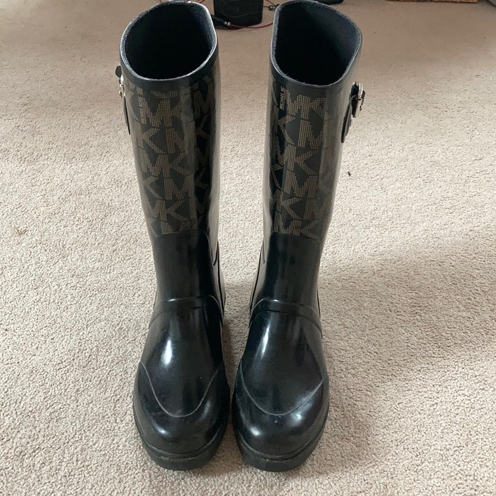 Michael kors rain boots